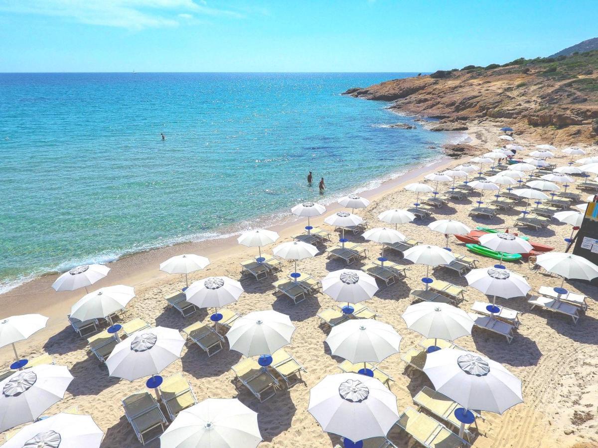 Amareclub Rocca Dorada Hotel Santa Margherita di Pula Luaran gambar