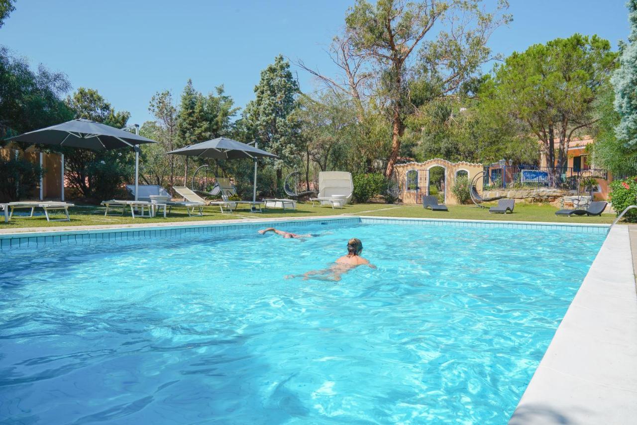 Amareclub Rocca Dorada Hotel Santa Margherita di Pula Luaran gambar