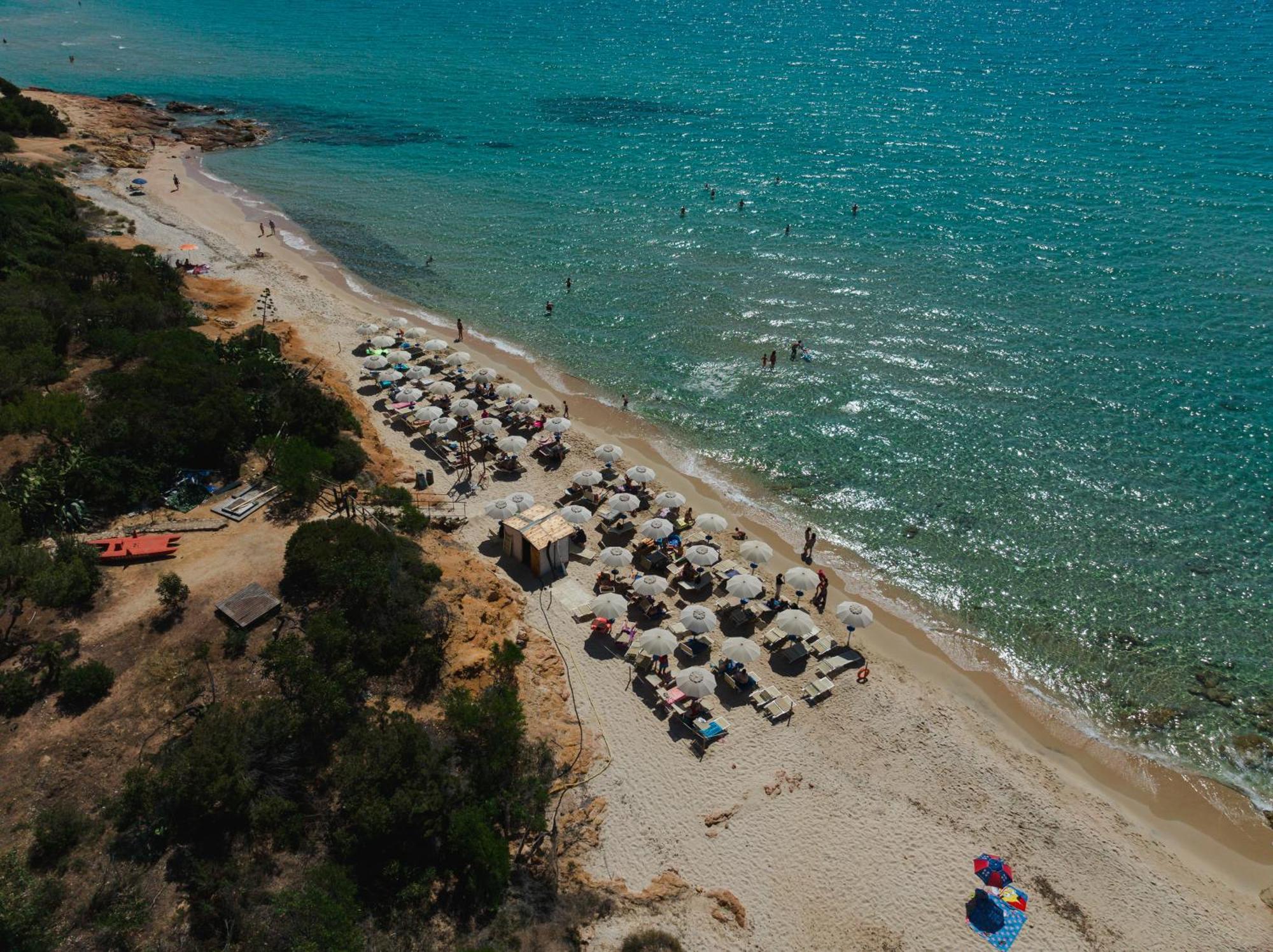 Amareclub Rocca Dorada Hotel Santa Margherita di Pula Luaran gambar