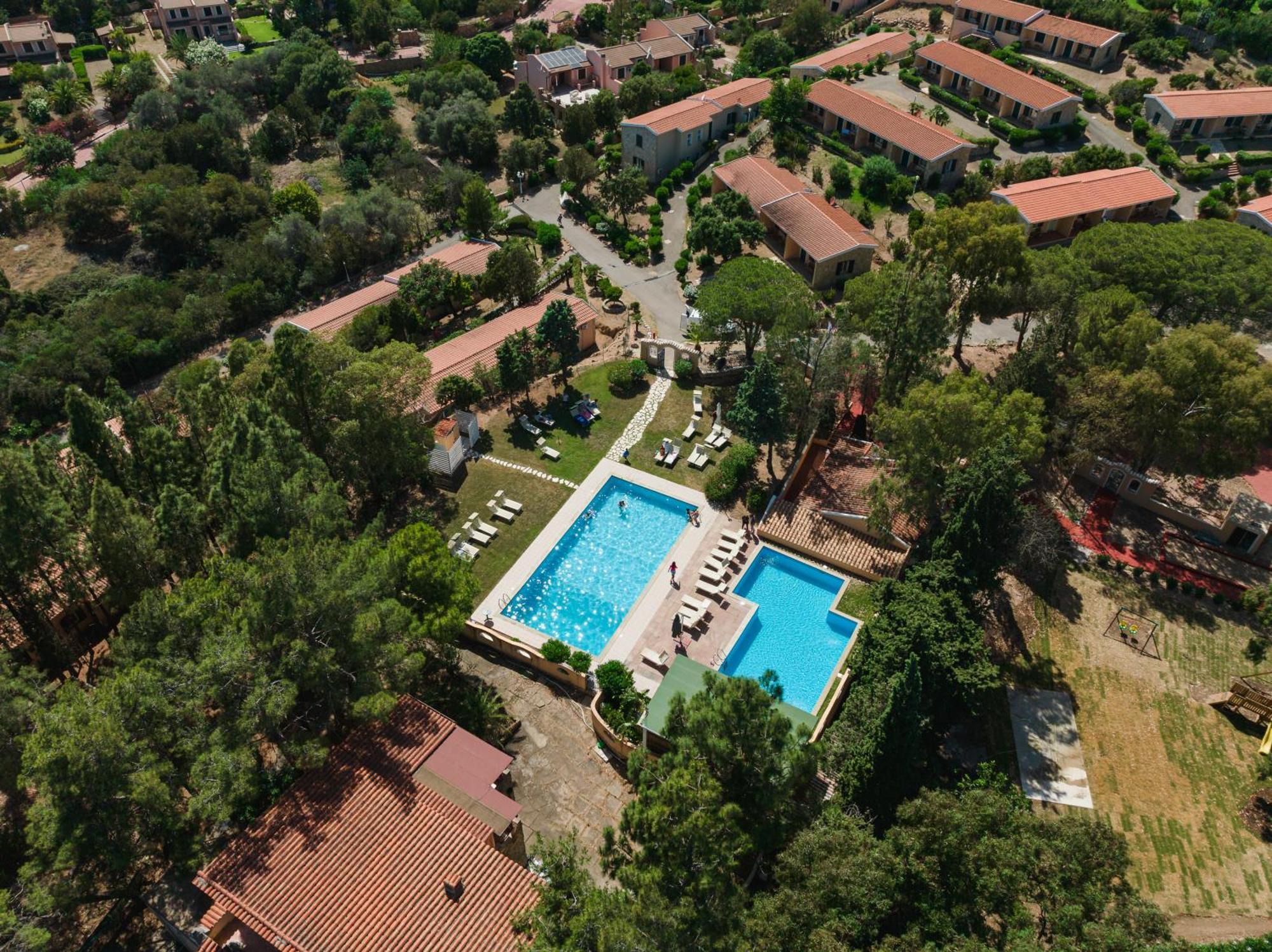 Amareclub Rocca Dorada Hotel Santa Margherita di Pula Luaran gambar