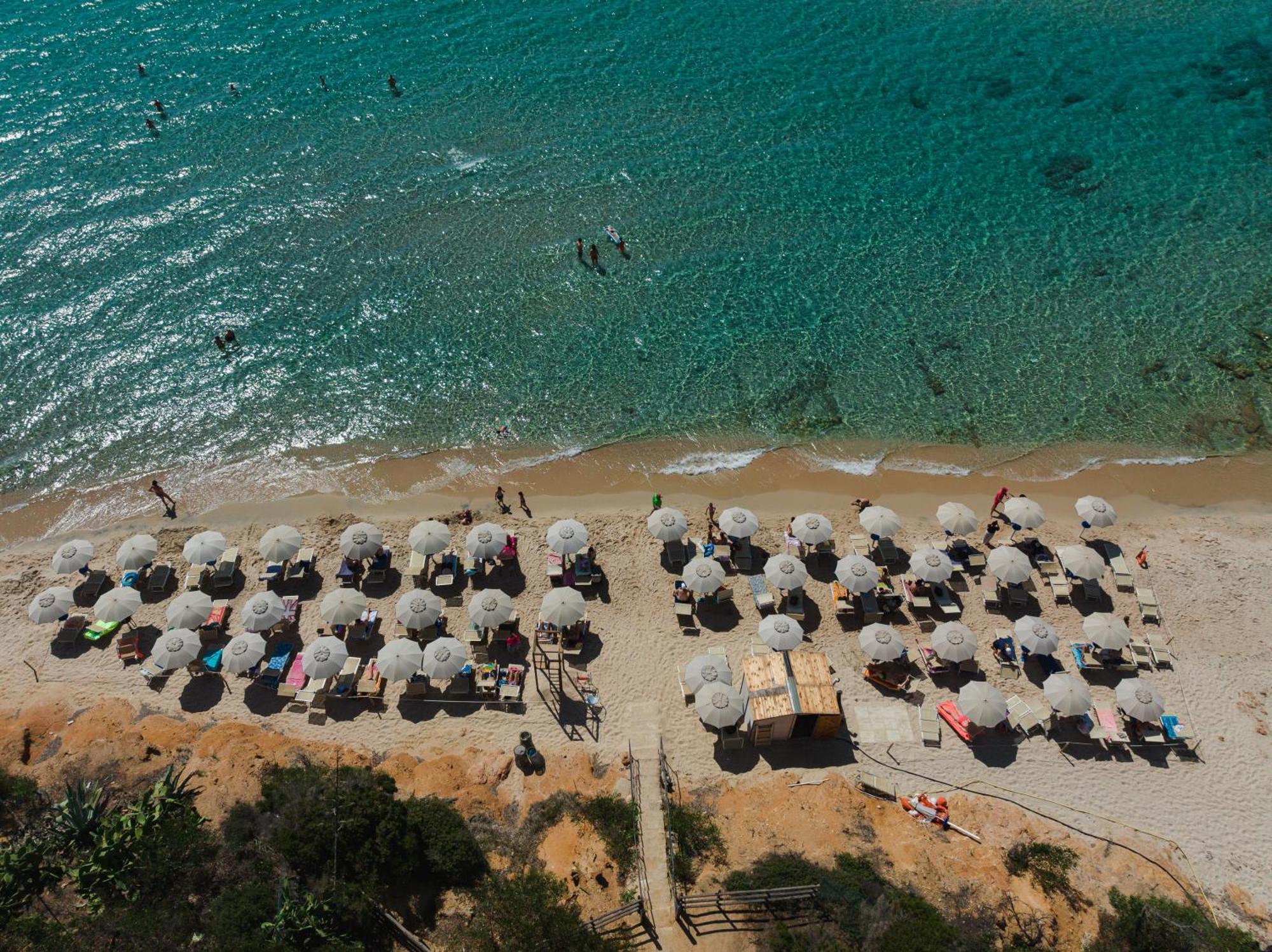 Amareclub Rocca Dorada Hotel Santa Margherita di Pula Luaran gambar