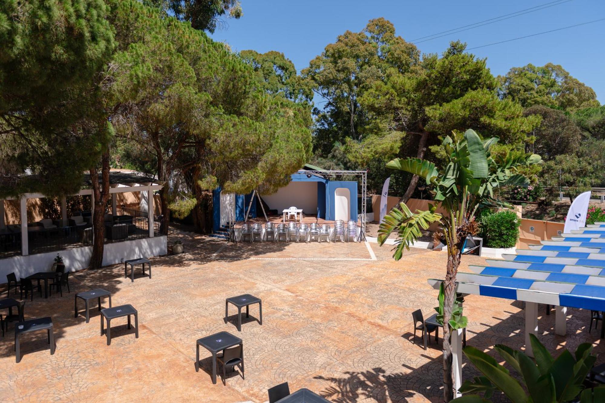 Amareclub Rocca Dorada Hotel Santa Margherita di Pula Luaran gambar