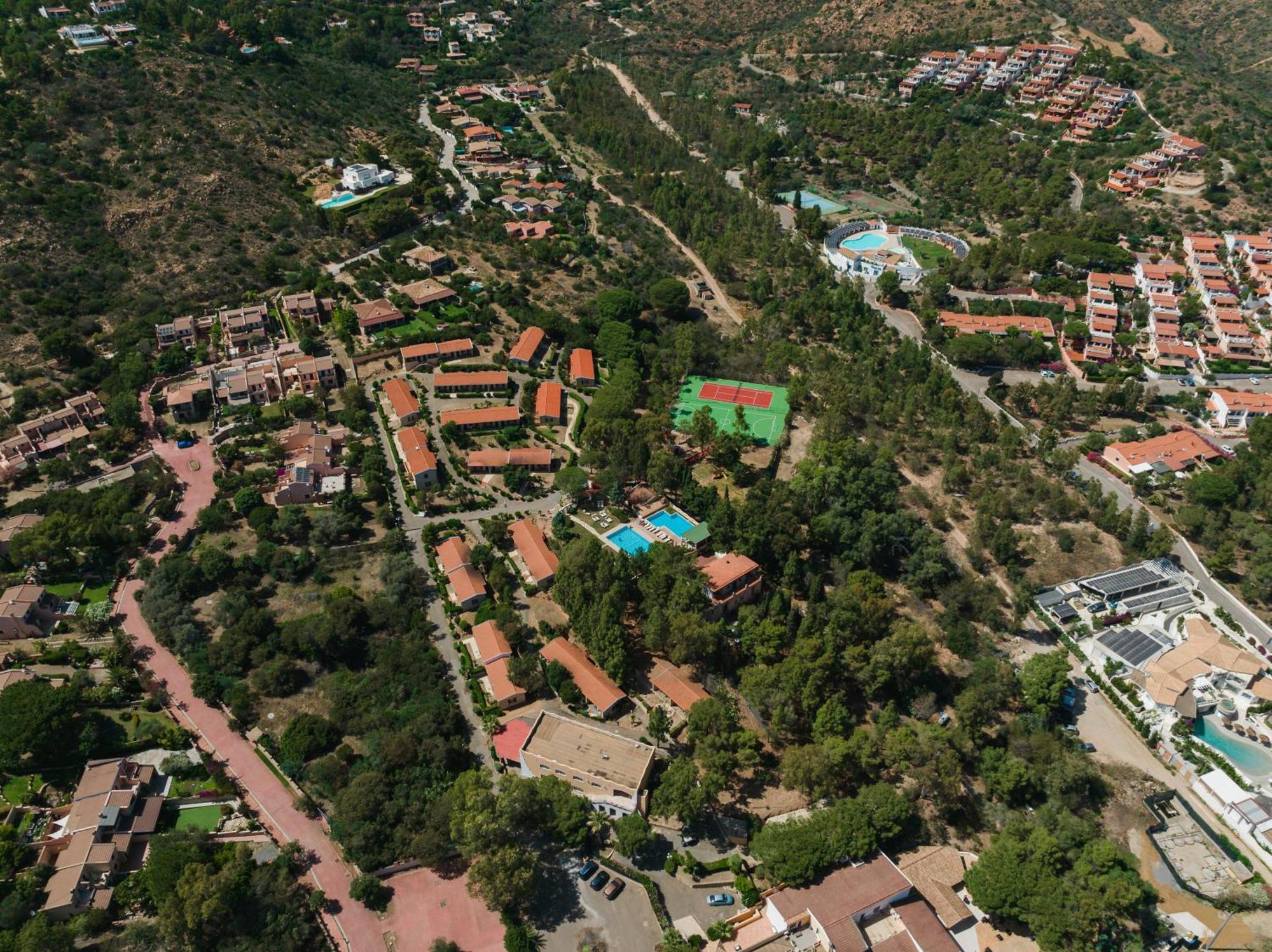 Amareclub Rocca Dorada Hotel Santa Margherita di Pula Luaran gambar