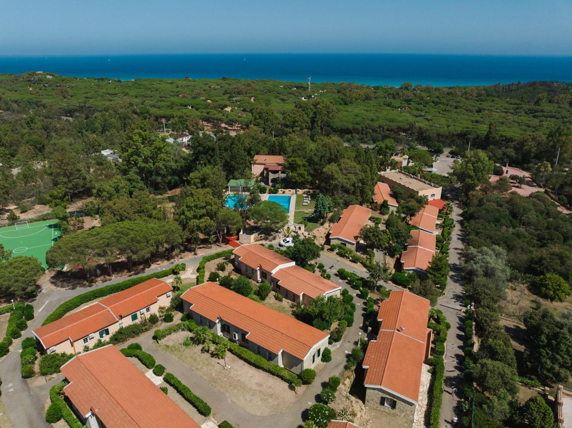 Amareclub Rocca Dorada Hotel Santa Margherita di Pula Luaran gambar