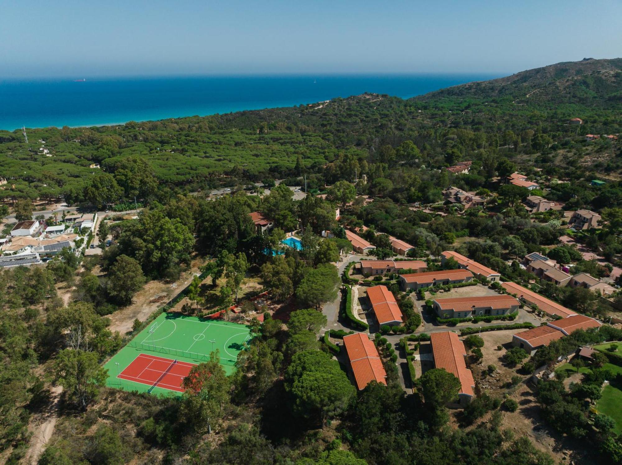 Amareclub Rocca Dorada Hotel Santa Margherita di Pula Luaran gambar