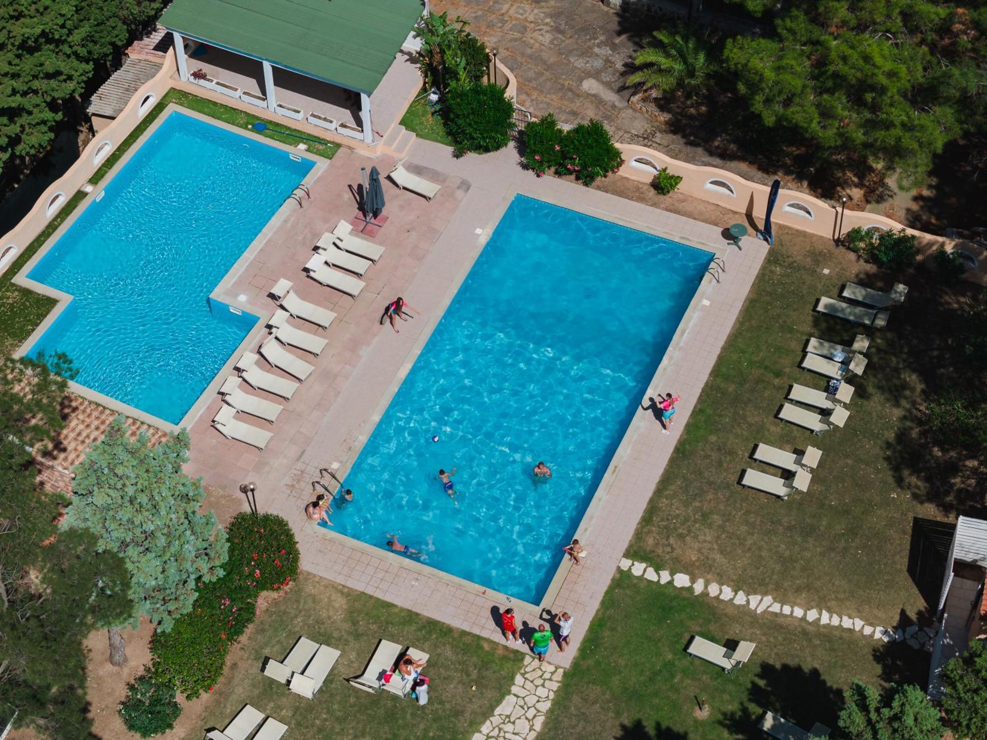 Amareclub Rocca Dorada Hotel Santa Margherita di Pula Luaran gambar