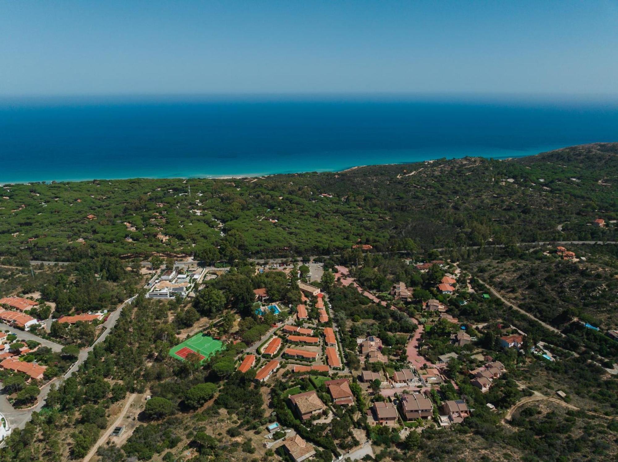 Amareclub Rocca Dorada Hotel Santa Margherita di Pula Luaran gambar