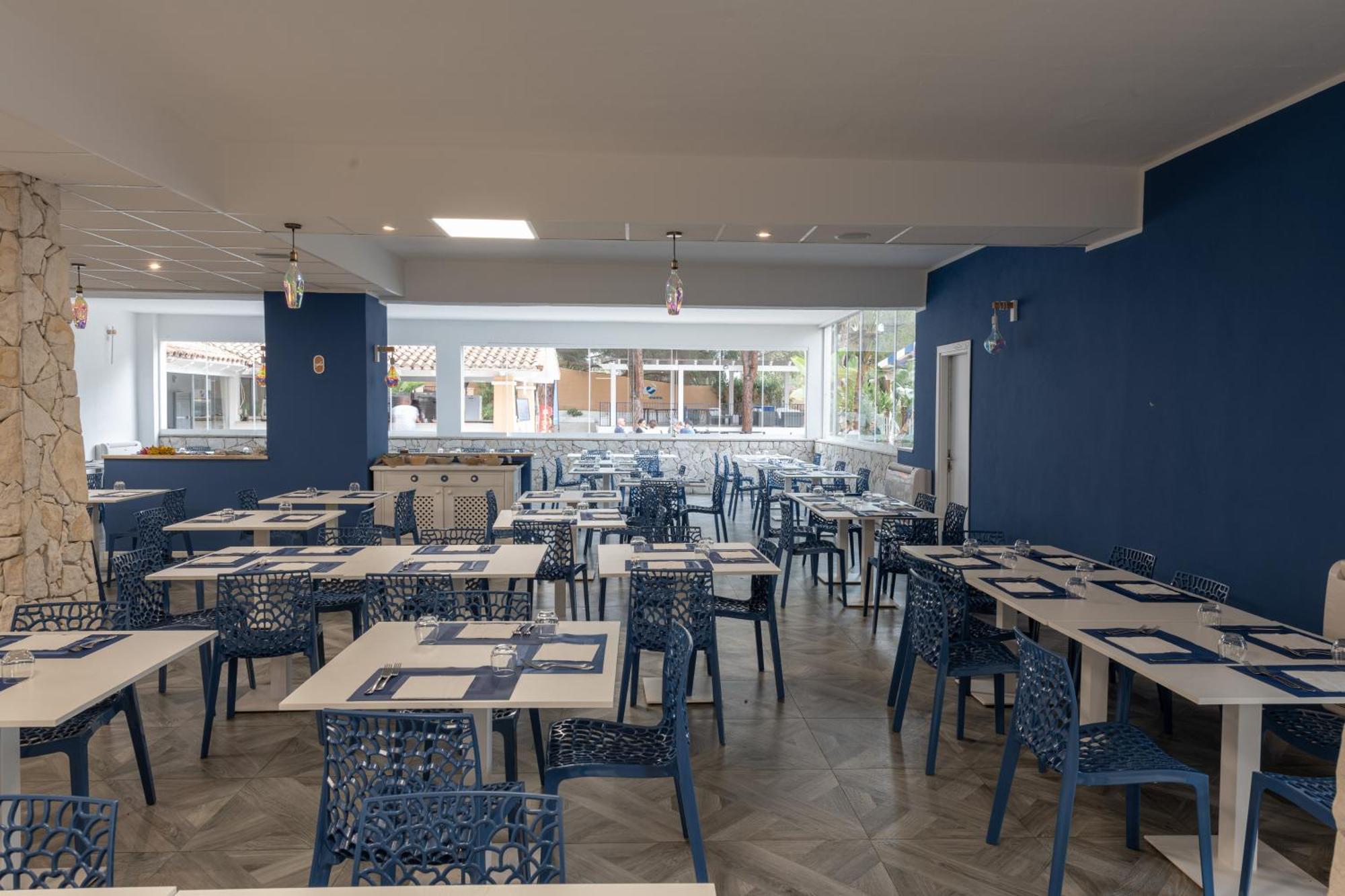 Amareclub Rocca Dorada Hotel Santa Margherita di Pula Luaran gambar
